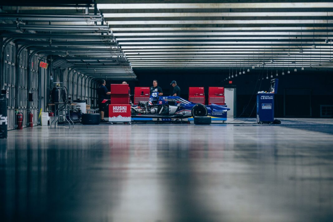 Jimmie Johnson egy 2021-es texasi IndyCar teszten