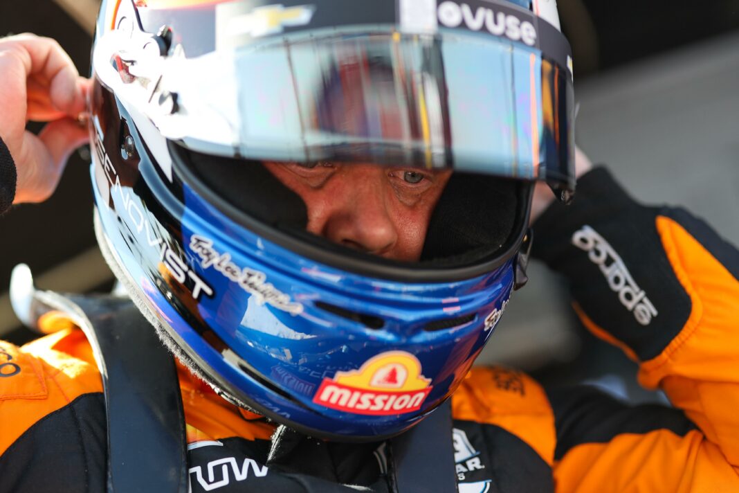 Felix Rosenqvist az Arrow McLaren SP versenyzője