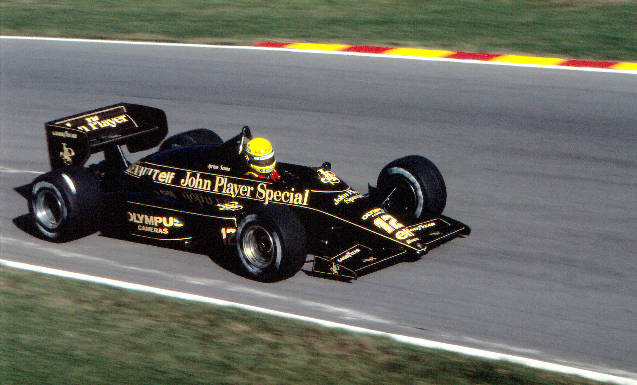 Ayrton Senna, Team Lotus
