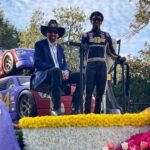 A NASCAR virágos autója, valamint Richard Petty és Rajah Caruth